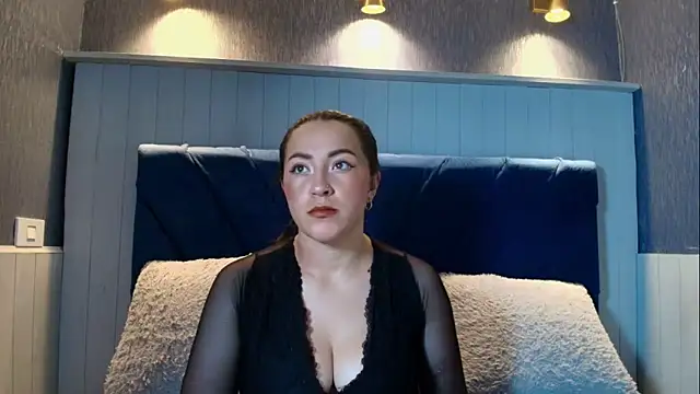 Snapshot of Lyannasex chatting on July 1, 8:30 pm Lyannasex online show from July 1, 8:30 pm