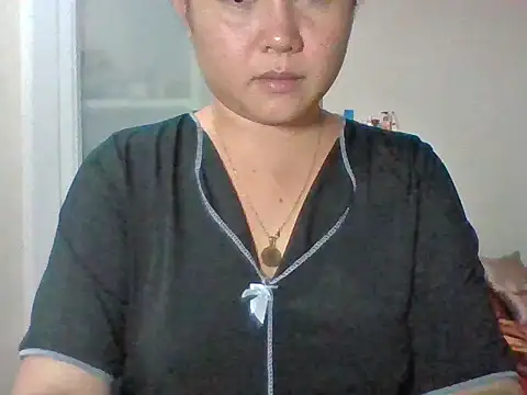 Snapshot of bitchychubby chatting on July 6, 1:30 pm bitchychubby online show from July 6, 1:30 pm