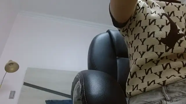Snapshot of amara_sanchez chatting on July 9, 1:26 pm amara sanchez online show from July 9, 1:26 pm