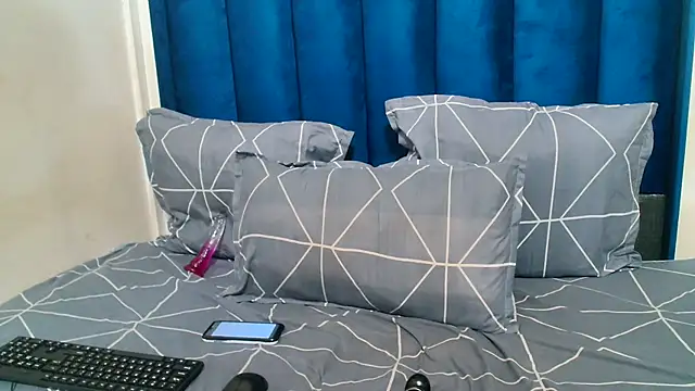 Snapshot of Goldenbutchy23 chatting on June 22, 6:10 am Goldenbutchy23 online show from June 22, 6:10 am