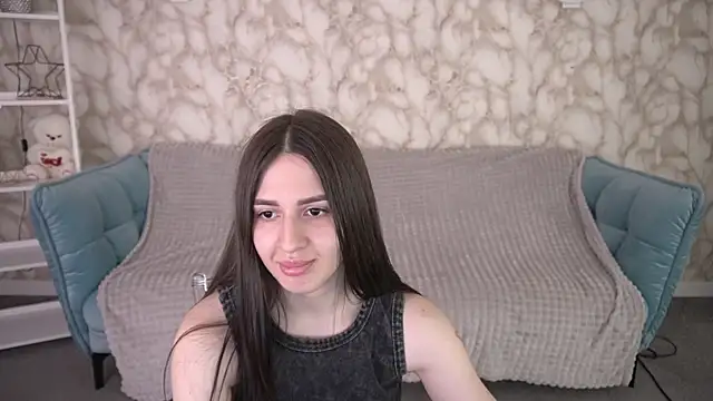 Snapshot of AlesiaDessmond chatting on June 18, 7:07 pm AlesiaDessmond online show from June 18, 7:07 pm