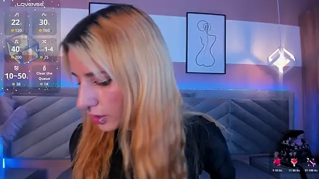 Snapshot of scarlet__rossi chatting on July 1, 3:08 am scarlet rossi online show from July 1, 3:08 am