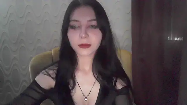 Snapshot of RileyTight chatting on July 9, 8:18 am RileyTight online show from July 9, 8:18 am
