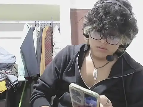 layom 21 online show from July 1, 4:03 am