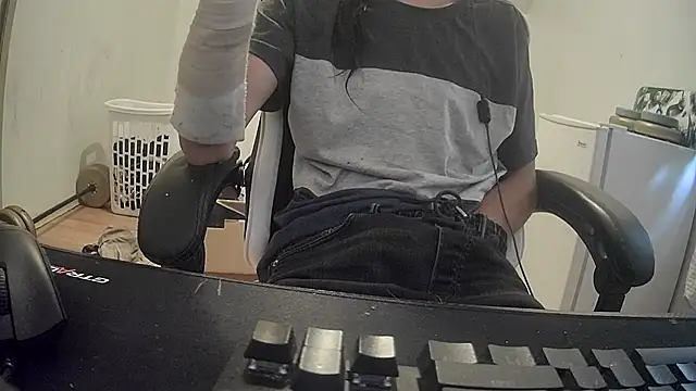 zigzog  online show from July 8, 12:48 am