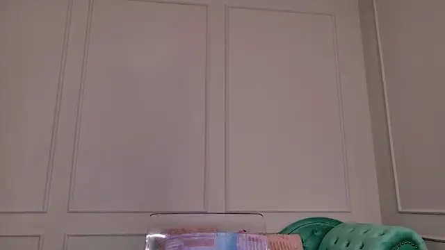 JulyEva online show from June 15, 5:42 am