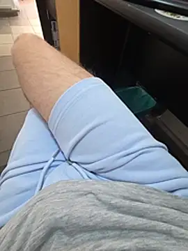 MrHot20cm online show from June 19, 8:51 am