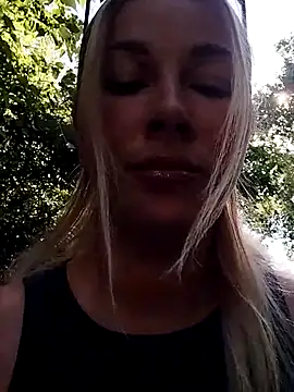 evil kitty online show from June 18, 6:35 am