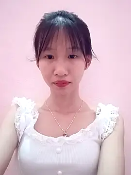 Snapshot of Abi_girl12 chatting on July 4, 6:14 pm Abi girl12 online show from July 4, 6:14 pm