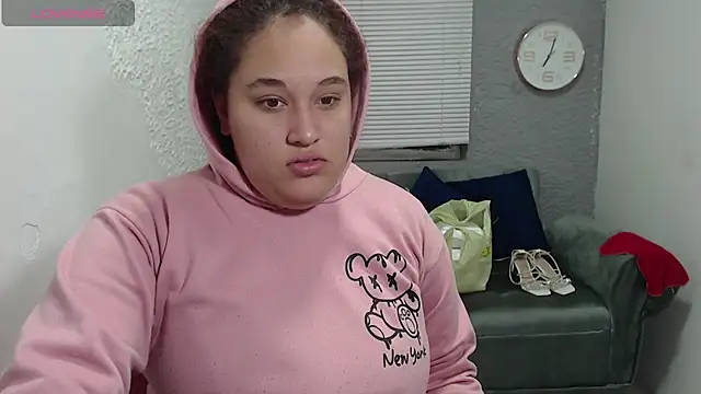 leilasosexy online show from July 14, 2:01 pm