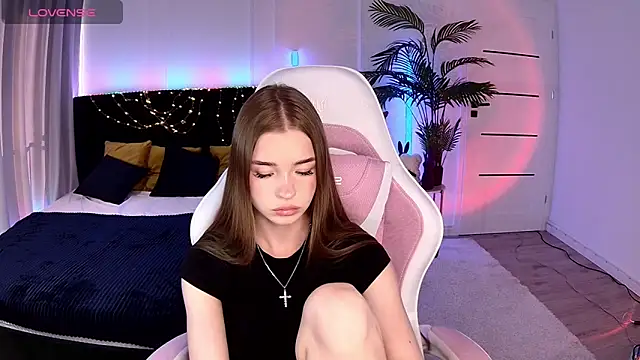 Snapshot of Milla_Way chatting on June 20, 3:48 pm Milla Way online show from June 20, 3:48 pm