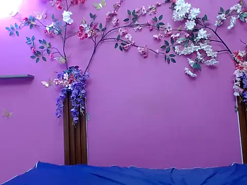 kasandracute18 online show from June 18, 5:41 am