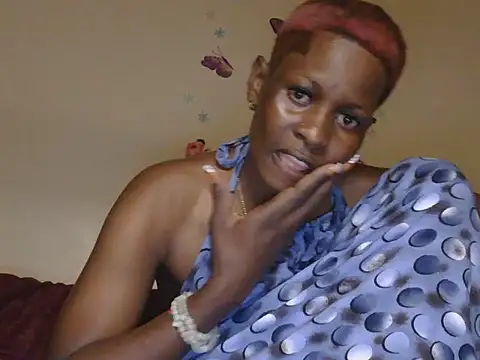 lunah sexxy online show from June 29, 8:20 pm