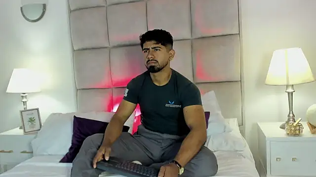 Teaserhoussejj  online show from June 4, 11:49 am