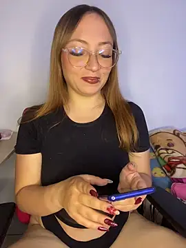 Caamii  online show from June 5, 6:57 pm