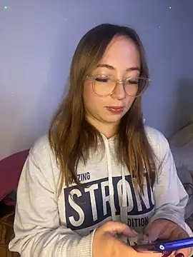 Caamii  online show from June 9, 3:29 am