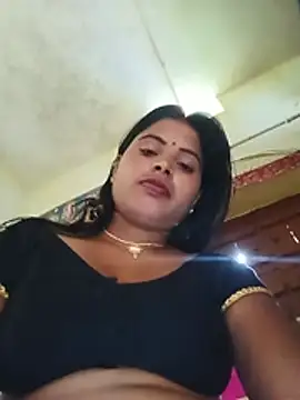Snapshot of KRITIKA01990 chatting on July 19, 7:34 am KRITIKA01990 online show from July 19, 7:34 am