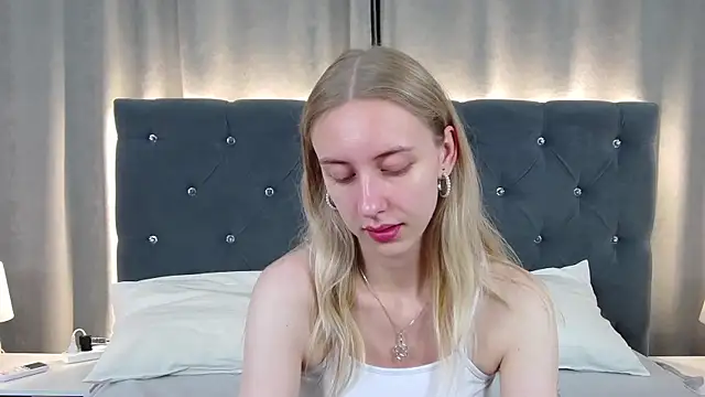 LirienVexx online show from July 11, 4:26 am