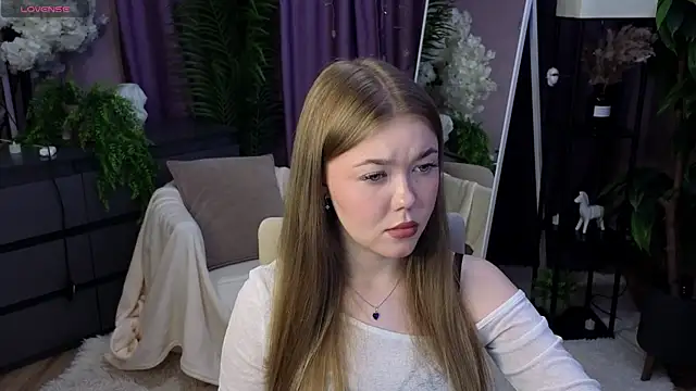 Snapshot of Lina_deels chatting on June 21, 6:54 pm Lina deels online show from June 21, 6:54 pm