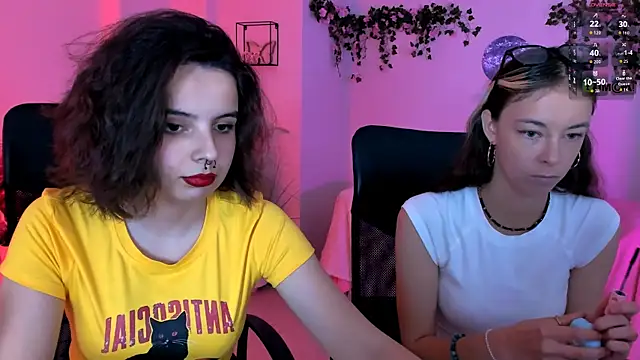 lia dream  online show from July 30, 8:46 am