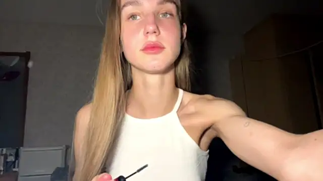 PullyLoves online show from June 6, 12:05 am