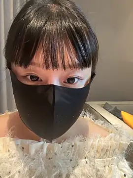 bingbing-x online show from June 4, 2:45 pm