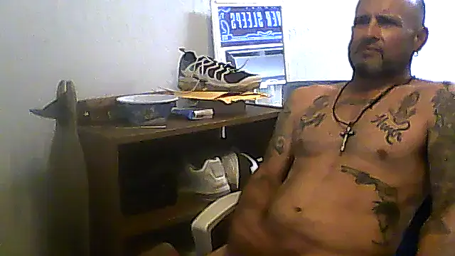 Snapshot of SlickDickyadown chatting on July 4, 1:12 am SlickDickyadown online show from July 4, 1:12 am