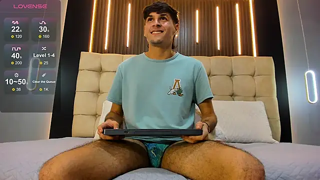 Zack23   online show from June 10, 2:56 am