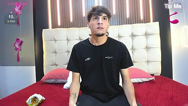 Zack23   online show from July 7, 3:20 am