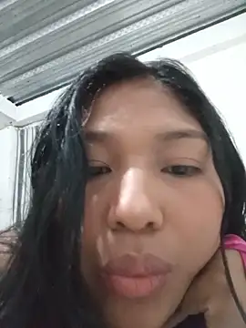 Snapshot of MoonMua chatting on June 11, 3:15 am MoonMua online show from June 11, 3:15 am