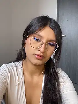 lizyyyy  online show from June 9, 8:53 pm