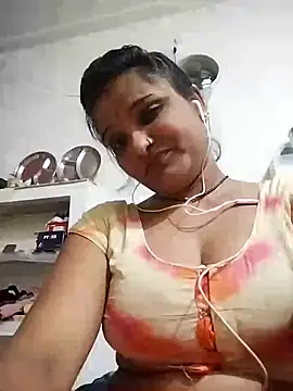 Snapshot of Cut_rani64 chatting on June 28, 1:50 pm Cut rani64 online show from June 28, 1:50 pm