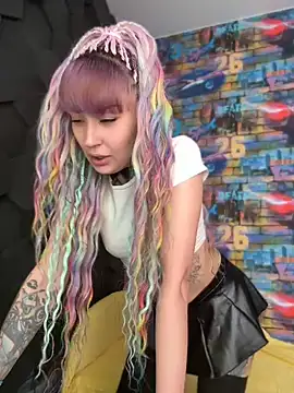 MoonAndDagger online show from June 13, 12:08 am