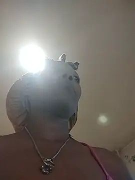 Snapshot of Sethandrah-CrazyEyes chatting on June 13, 10:57 am Sethandrah-CrazyEyes online show from June 13, 10:57 am