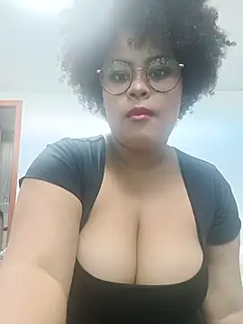Snapshot of Lolacurly69 chatting on June 12, 9:35 pm Lolacurly69 online show from June 12, 9:35 pm