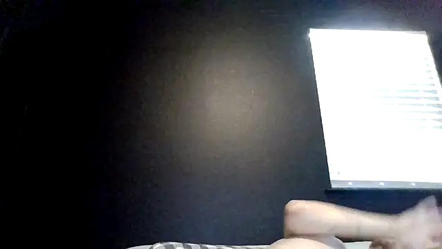 Snapshot of Mikecloudyhawk chatting on July 1, 8:08 pm Mikecloudyhawk online show from July 1, 8:08 pm