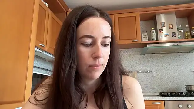 Flamingo Queen online show from June 9, 6:03 am