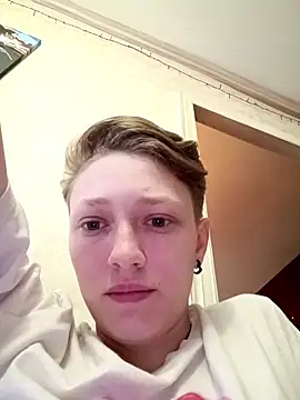 AliceWeolsx online show from June 7, 4:44 pm