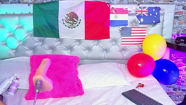 Scarlett  Moon online show from July 9, 1:26 pm