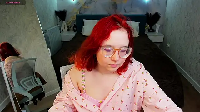 Aleks-casterrr online show from July 9, 5:06 pm