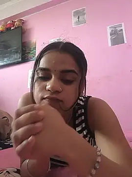 hoty raj online show from June 8, 8:58 am