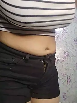 Queen Rosyy online show from July 11, 3:09 am