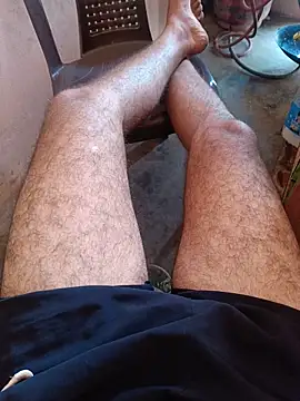 Desindianbull69 online show from June 18, 4:57 am
