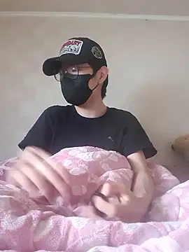 TYYUIOE3 online show from June 9, 7:42 am