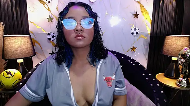 JuicyBoobix online show from June 11, 1:31 pm