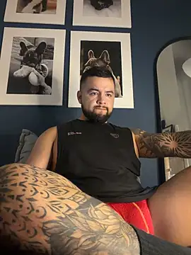SalvatoreAbu online show from June 23, 3:26 am