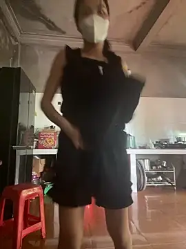 Snapshot of -Thuylove- chatting on July 1, 1:40 am -Thuylove- online show from July 1, 1:40 am