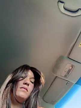 girl-Emily online show from August 5, 4:48 am