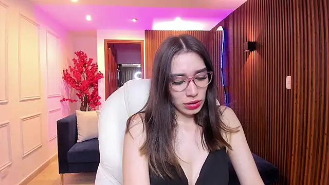 Emma caarter  online show from July 30, 3:27 am