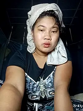 Emelyzz online show from June 11, 12:43 am